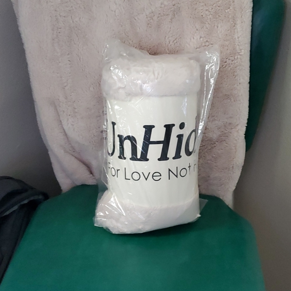 Unhide Lil Marshmallow